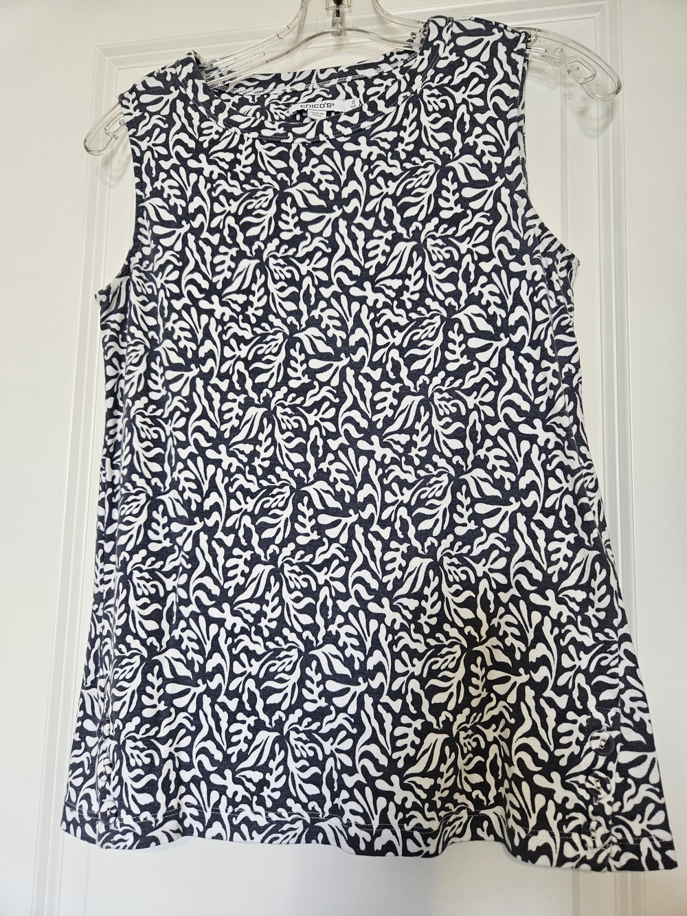 Chico's Navy and White Botanical Shell Tank
